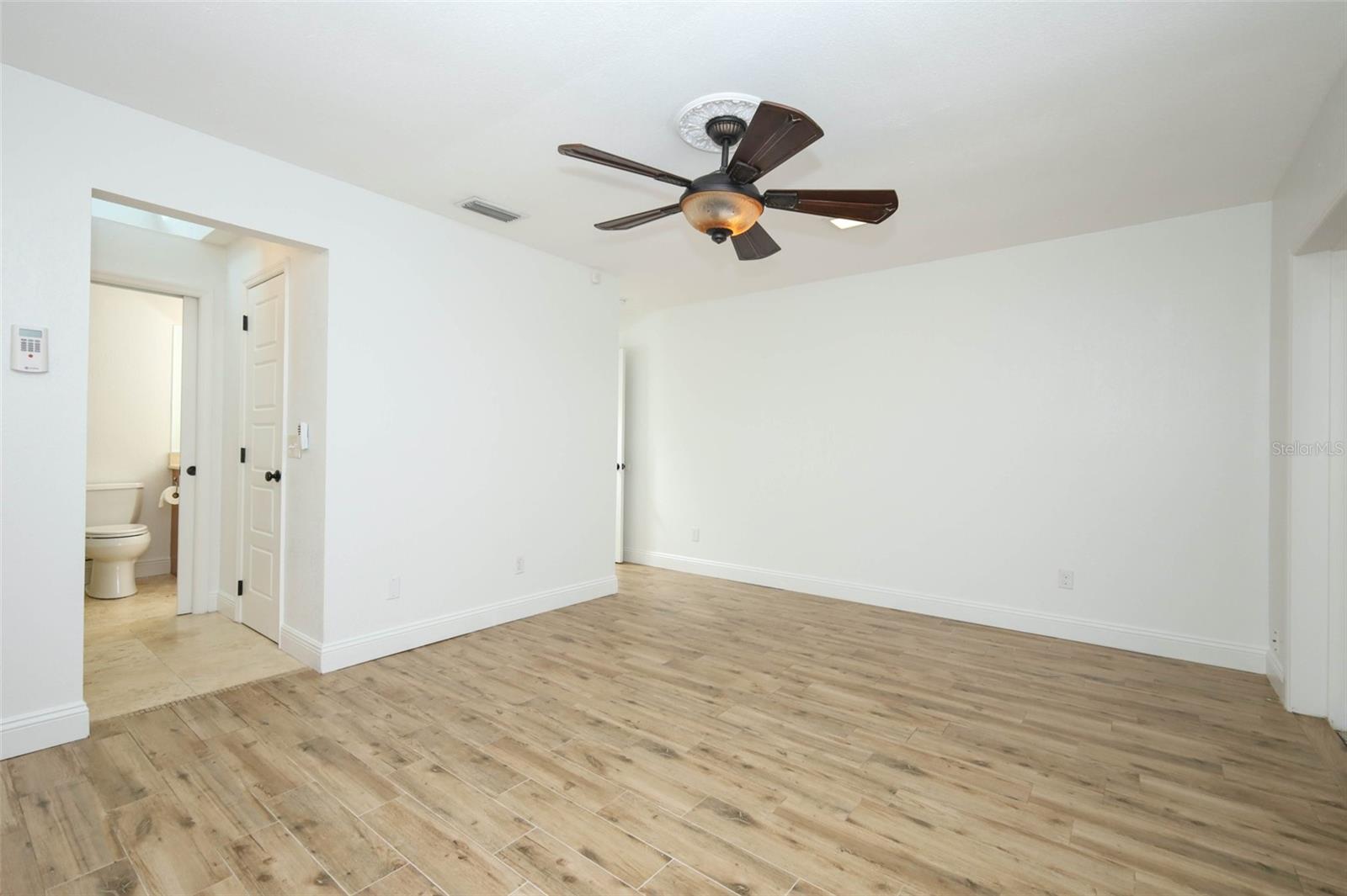 411 VALENCIA CIR, OVIEDO, FL, 32765