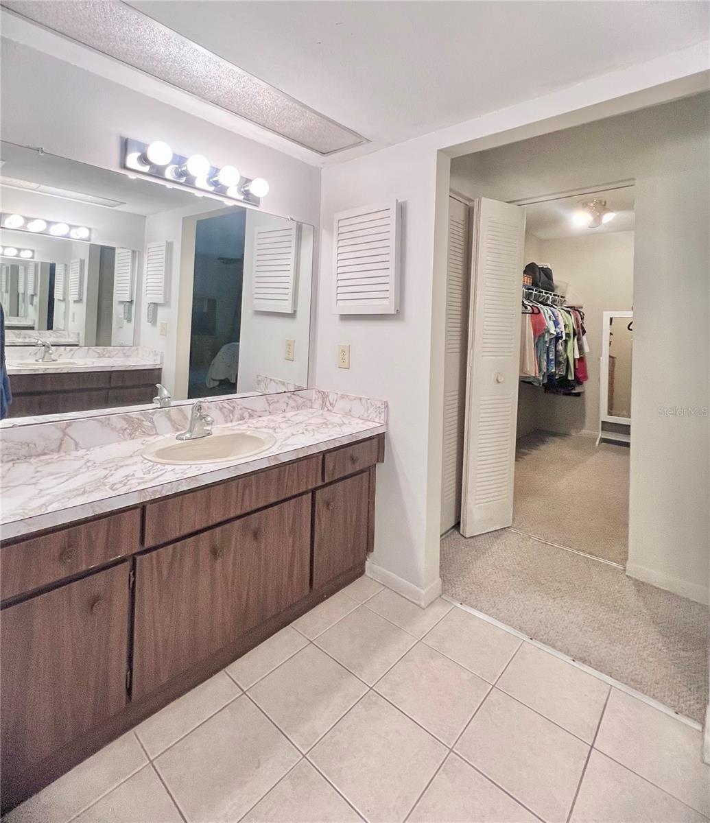 700 STARKEY RD #814, LARGO, FL, 33771