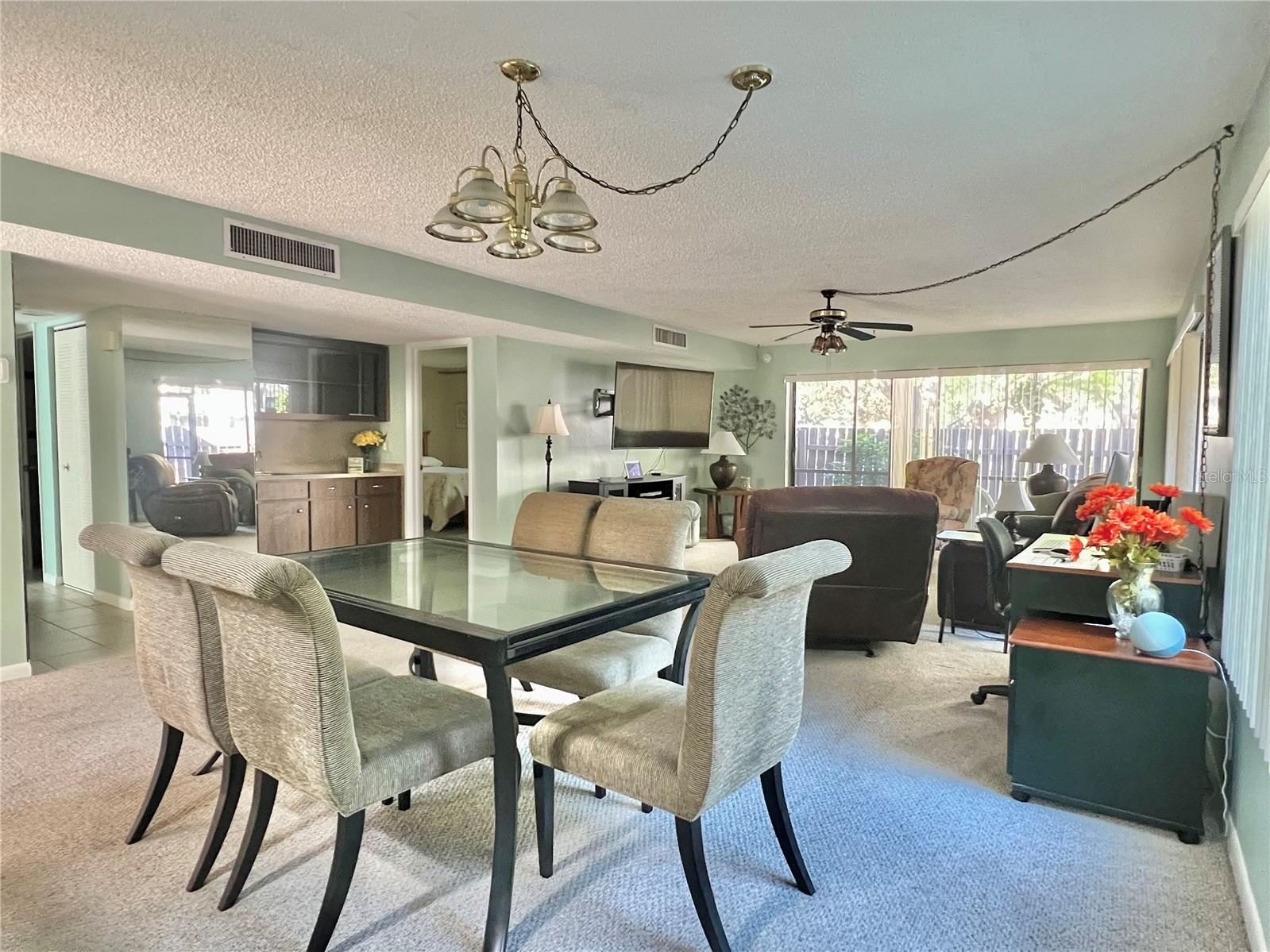 700 STARKEY RD #814, LARGO, FL, 33771