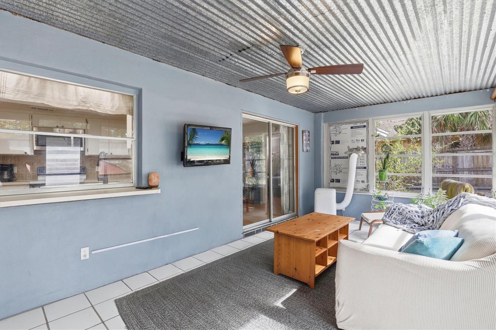 1143 LANCER LN, TARPON SPRINGS, FL, 34689