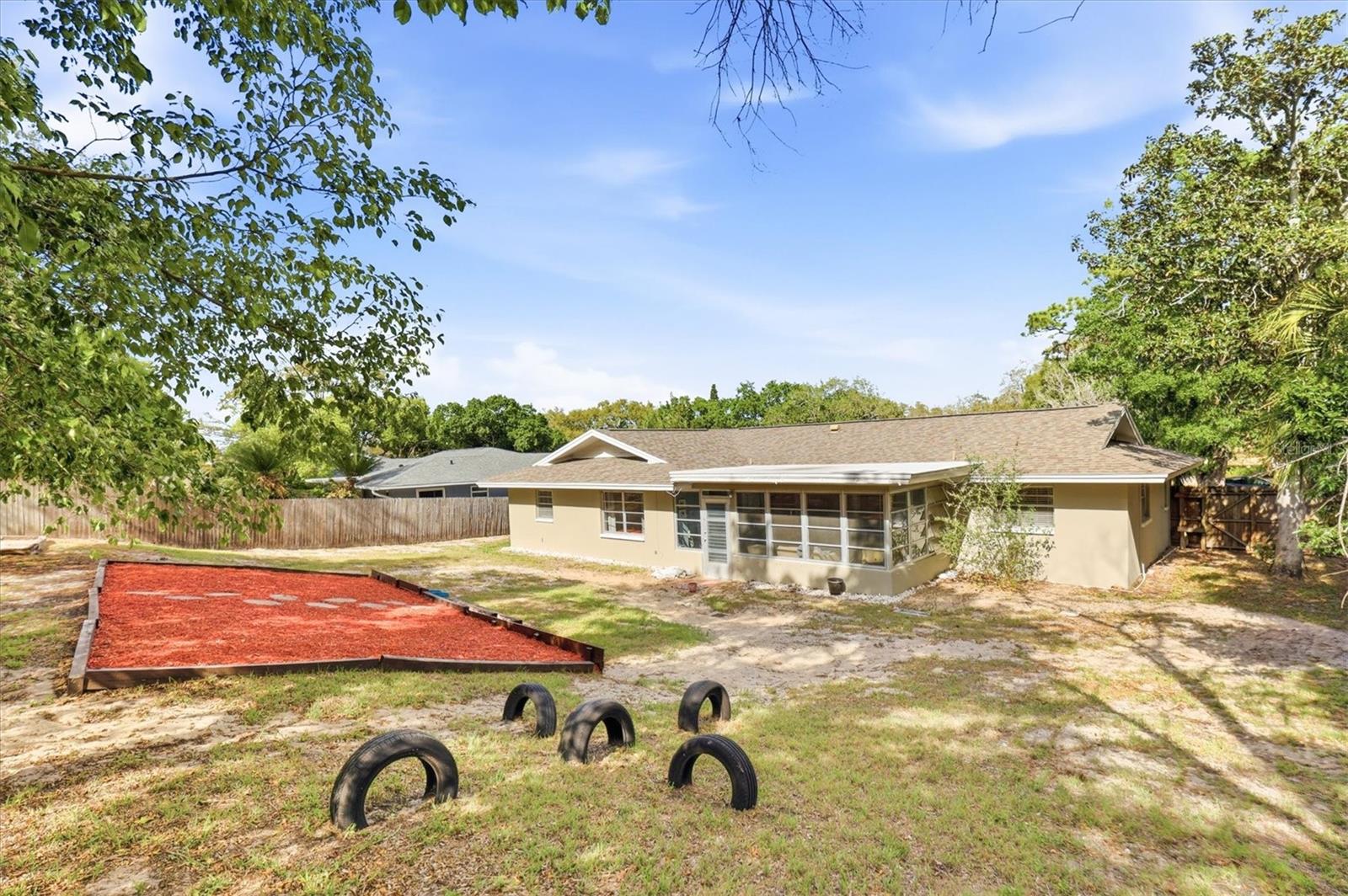 1143 LANCER LN, TARPON SPRINGS, FL, 34689