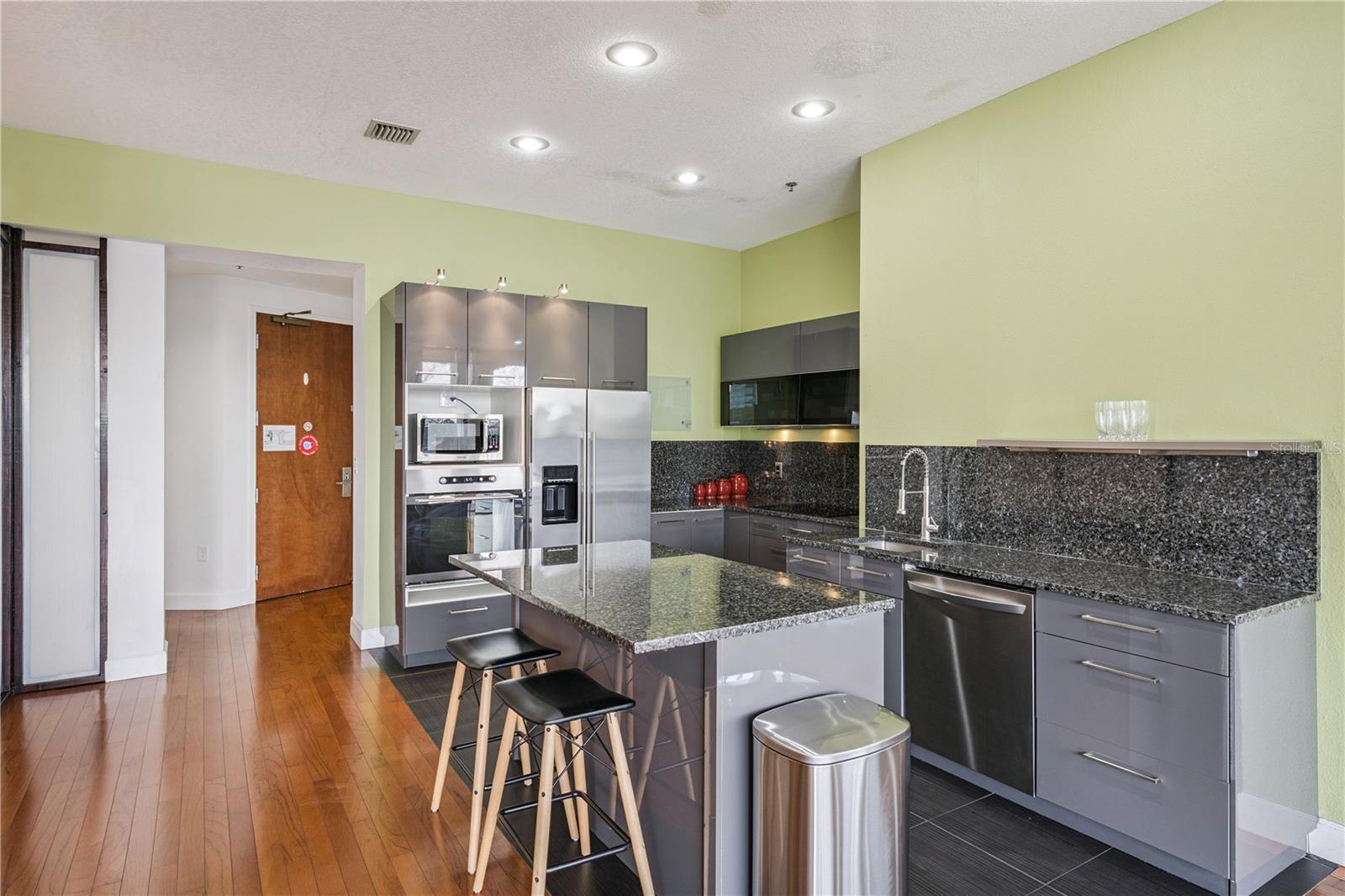 151 E WASHINGTON ST #PH3B, ORLANDO, FL, 32801