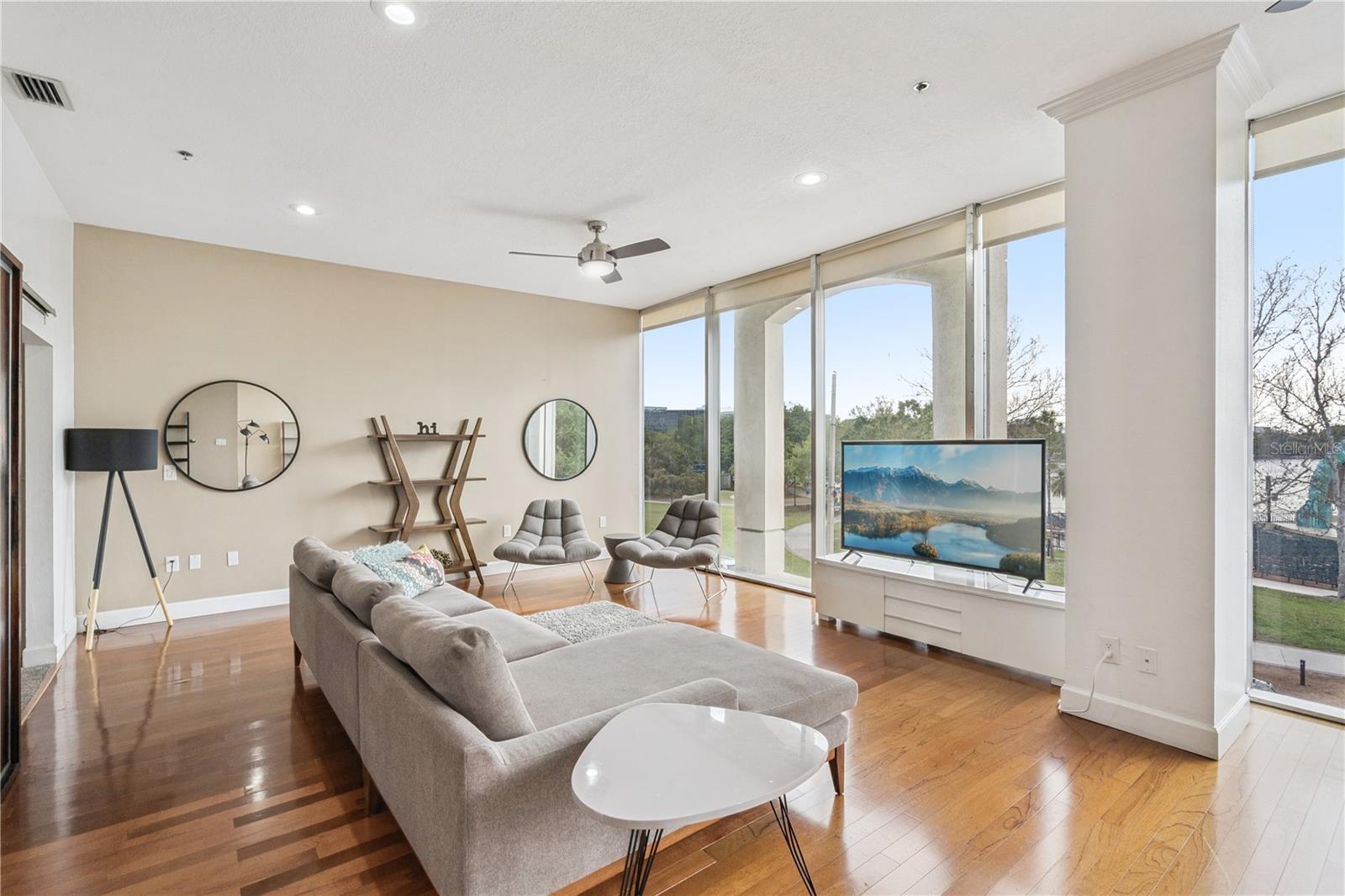 151 E WASHINGTON ST #PH3B, ORLANDO, FL, 32801