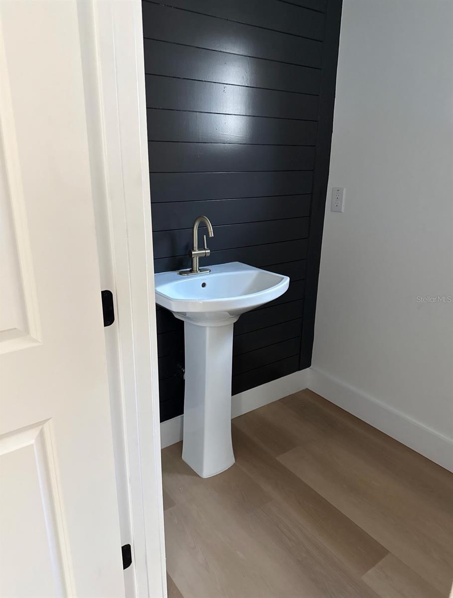 2333 W BEACH ST, TAMPA, FL, 33607