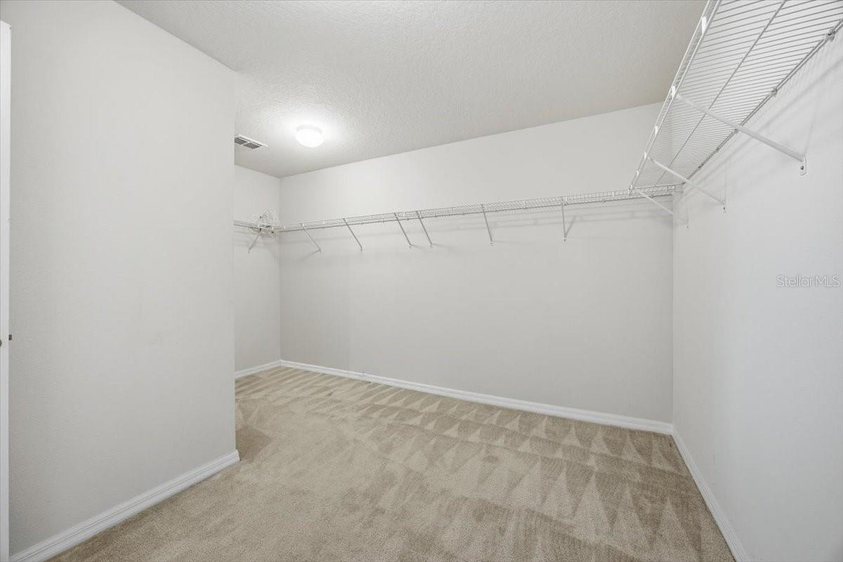 220 WHIRLAWAY DR, DAVENPORT, FL, 33837