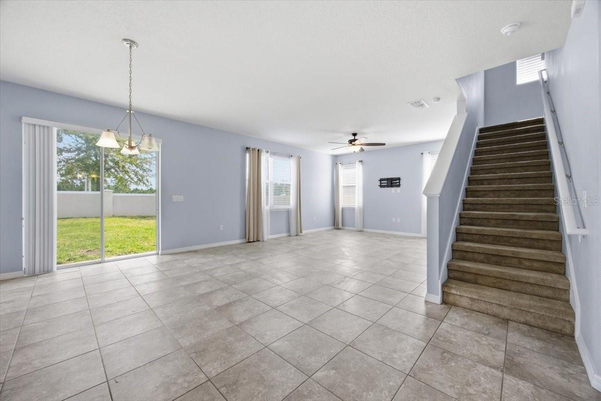 220 WHIRLAWAY DR, DAVENPORT, FL, 33837