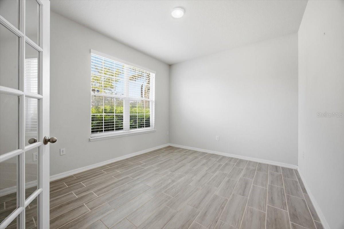 220 WHIRLAWAY DR, DAVENPORT, FL, 33837