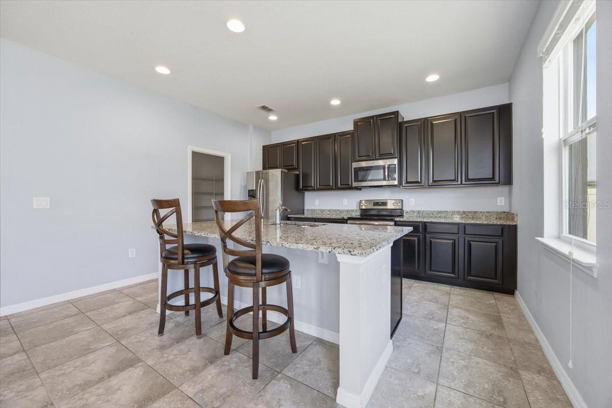 220 WHIRLAWAY DR, DAVENPORT, FL, 33837