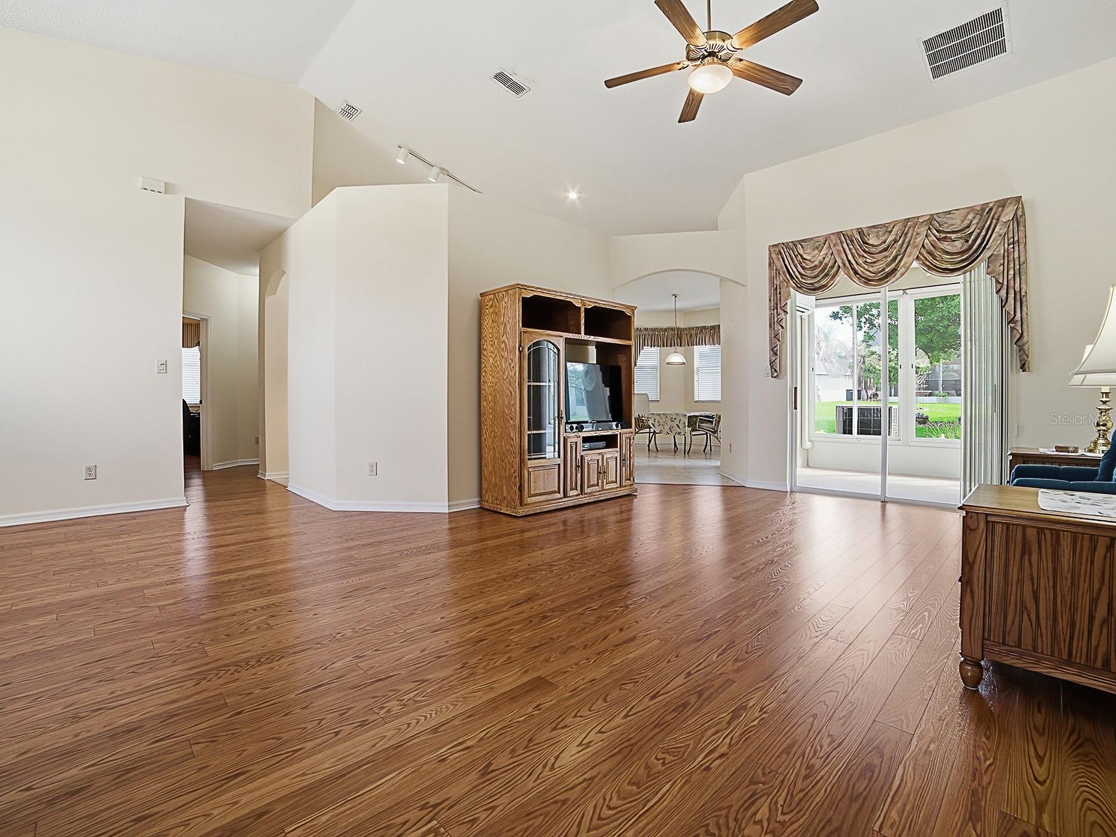 24530 PARLANGE CT, LEESBURG, FL, 34748