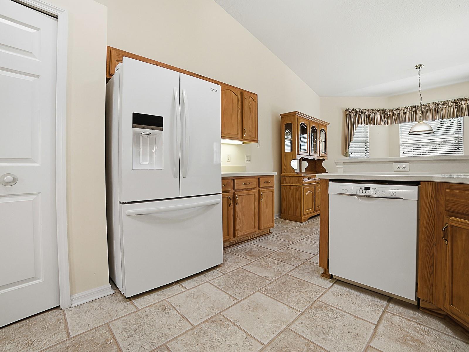 24530 PARLANGE CT, LEESBURG, FL, 34748