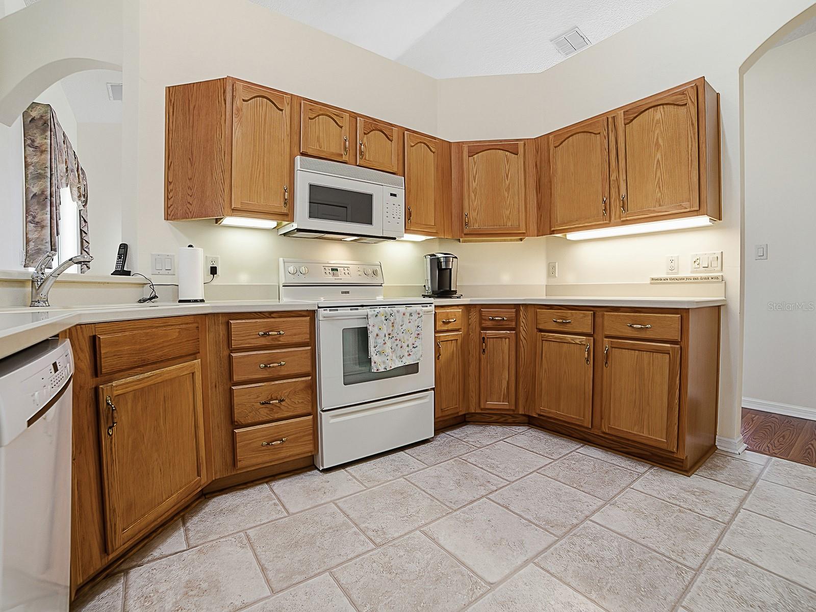 24530 PARLANGE CT, LEESBURG, FL, 34748