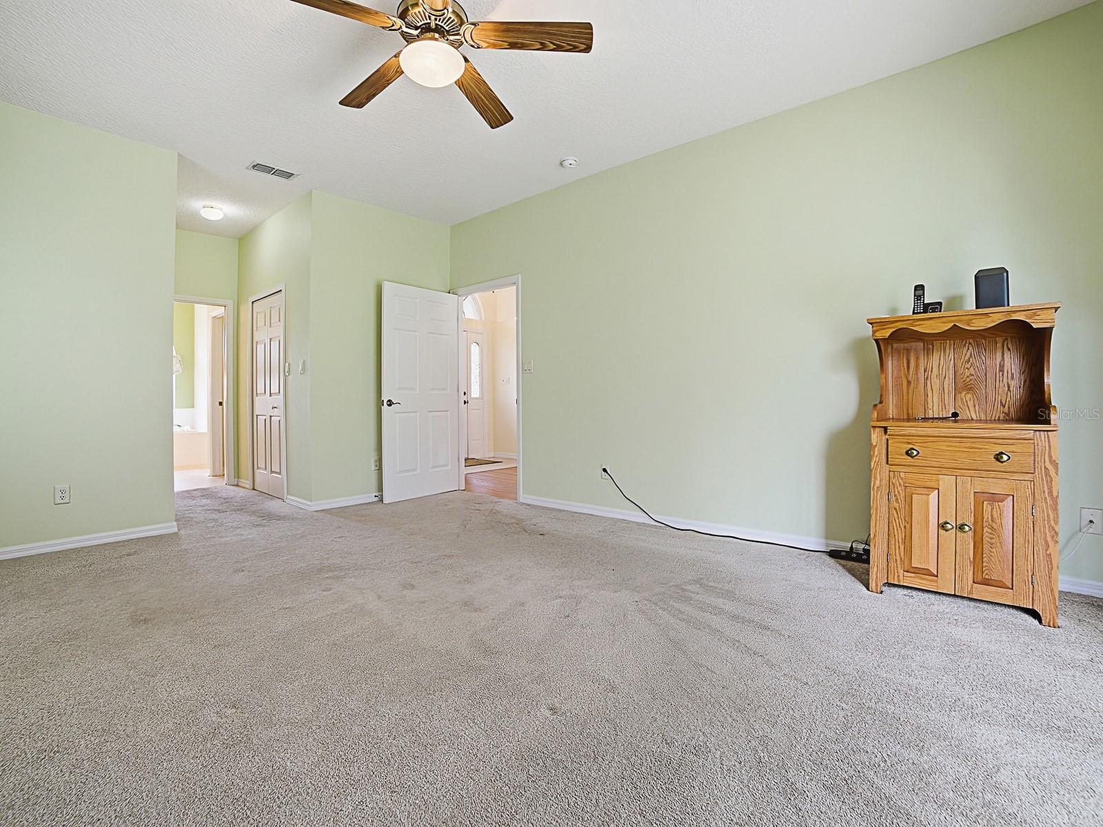 24530 PARLANGE CT, LEESBURG, FL, 34748
