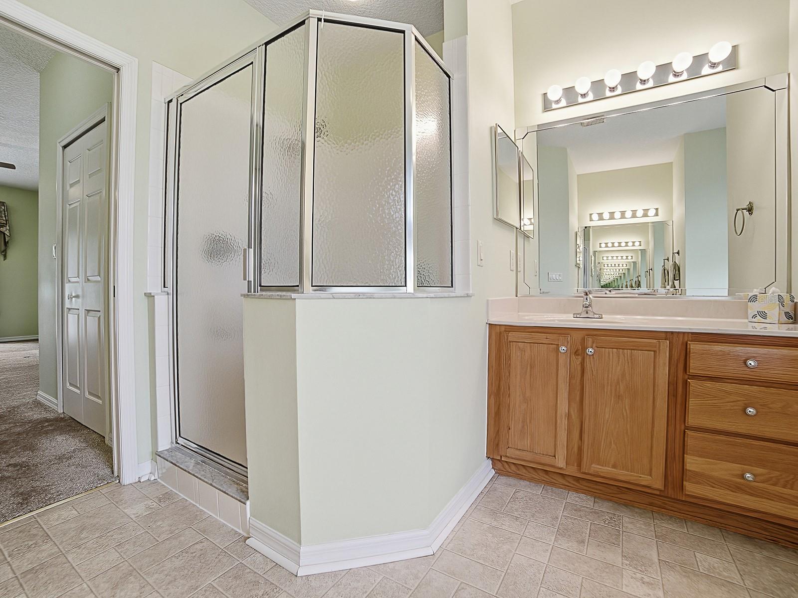 24530 PARLANGE CT, LEESBURG, FL, 34748