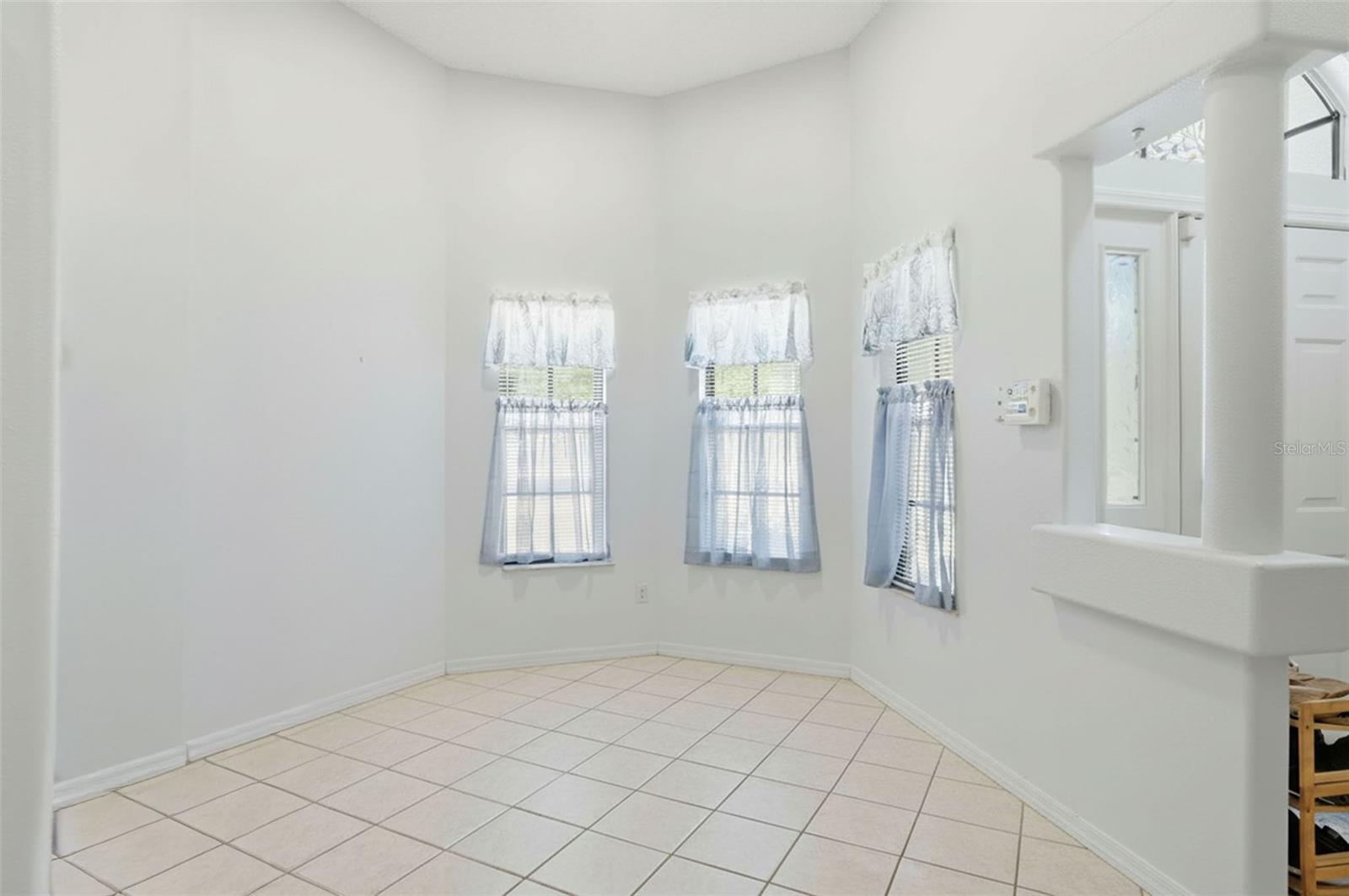 10494 DESERT SPARROW AVE, WEEKI WACHEE, FL, 34613