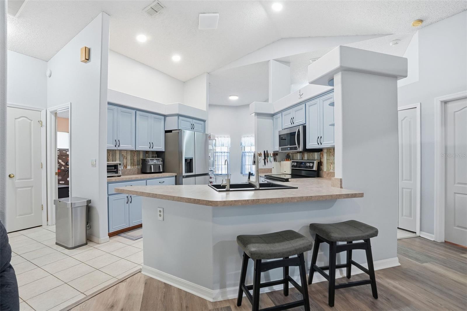 10494 DESERT SPARROW AVE, WEEKI WACHEE, FL, 34613