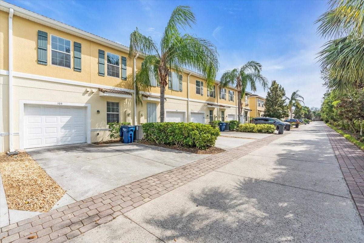 3740 82ND AVENUE CIR E #105, SARASOTA, FL, 34243