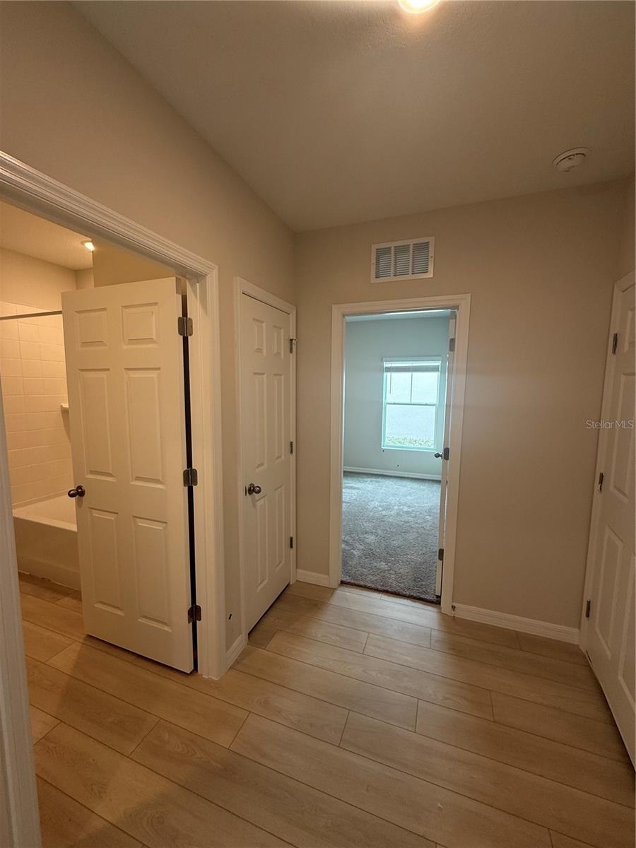 7623 PEACE LILY AVE, WESLEY CHAPEL, FL, 33545