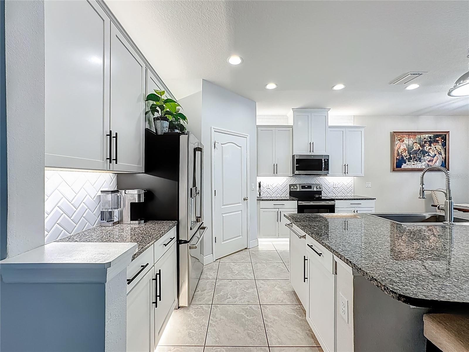 12144 LEDBURY COMMONS DR, GIBSONTON, FL, 33534
