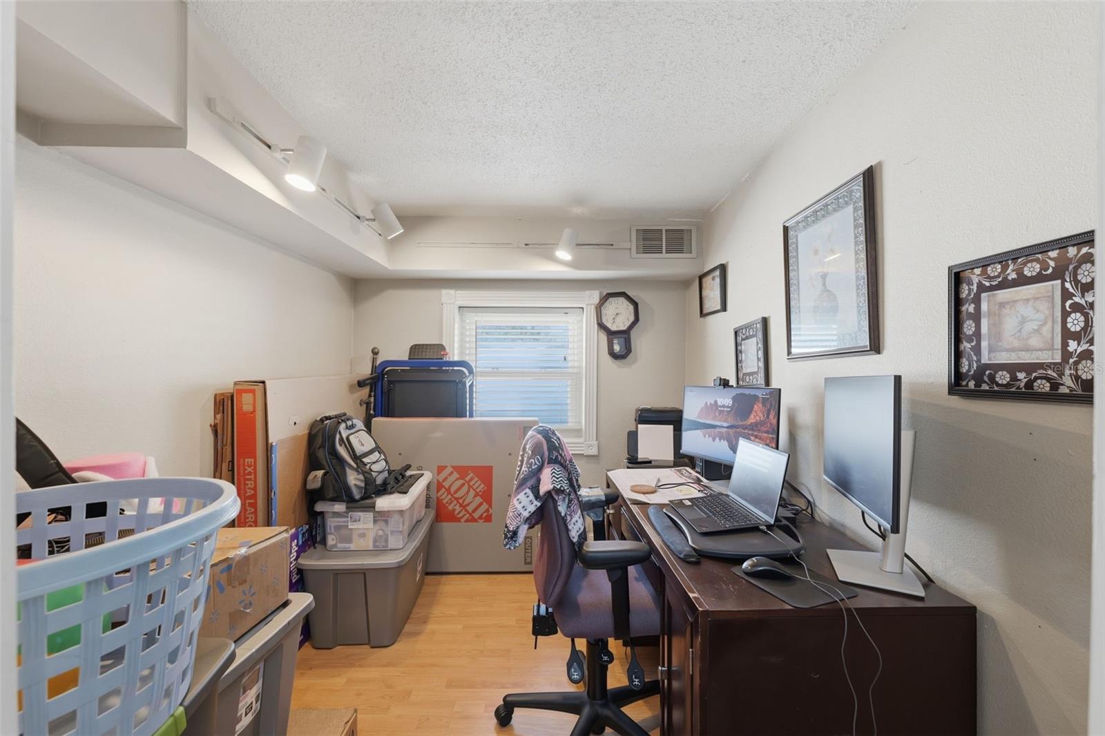 8001 N OLA AVE, TAMPA, FL, 33604