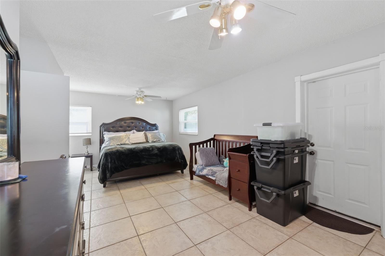 8001 N OLA AVE, TAMPA, FL, 33604