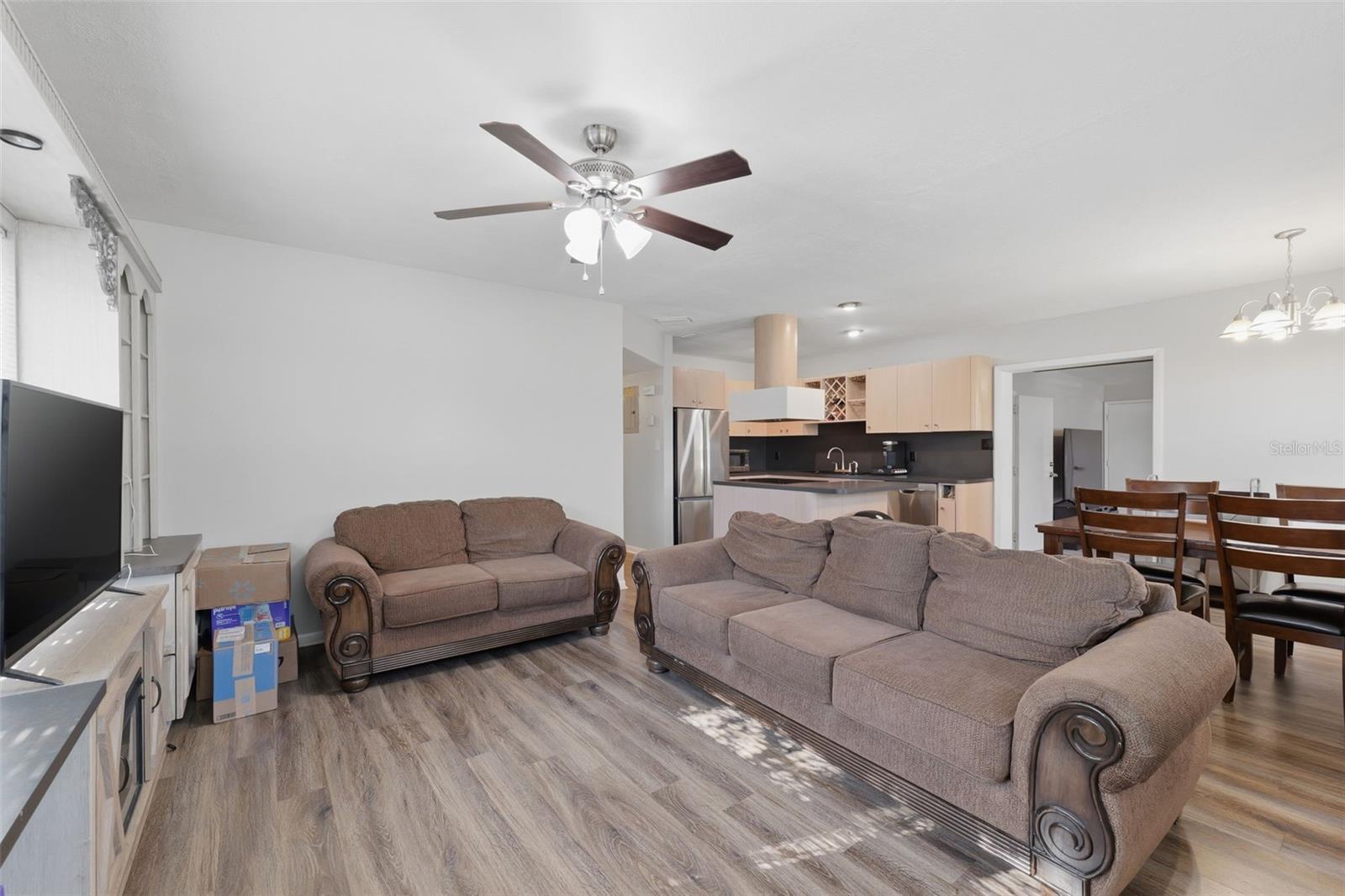 8001 N OLA AVE, TAMPA, FL, 33604