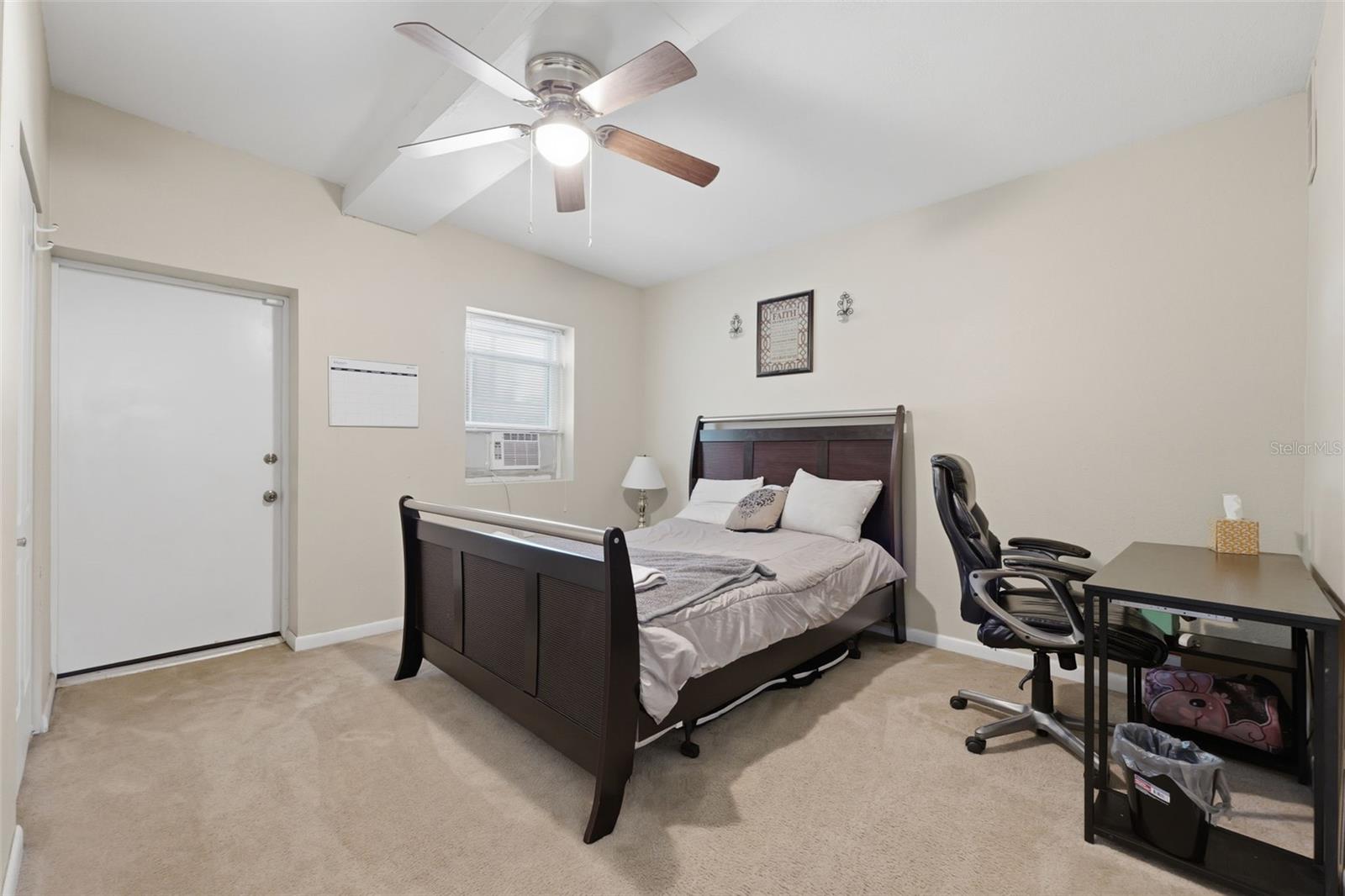 8001 N OLA AVE, TAMPA, FL, 33604