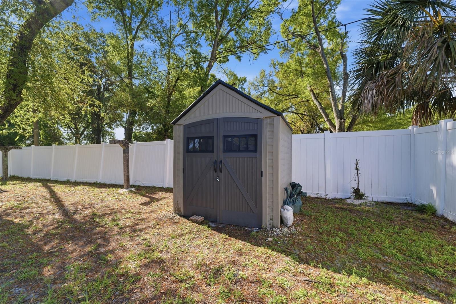 8001 N OLA AVE, TAMPA, FL, 33604