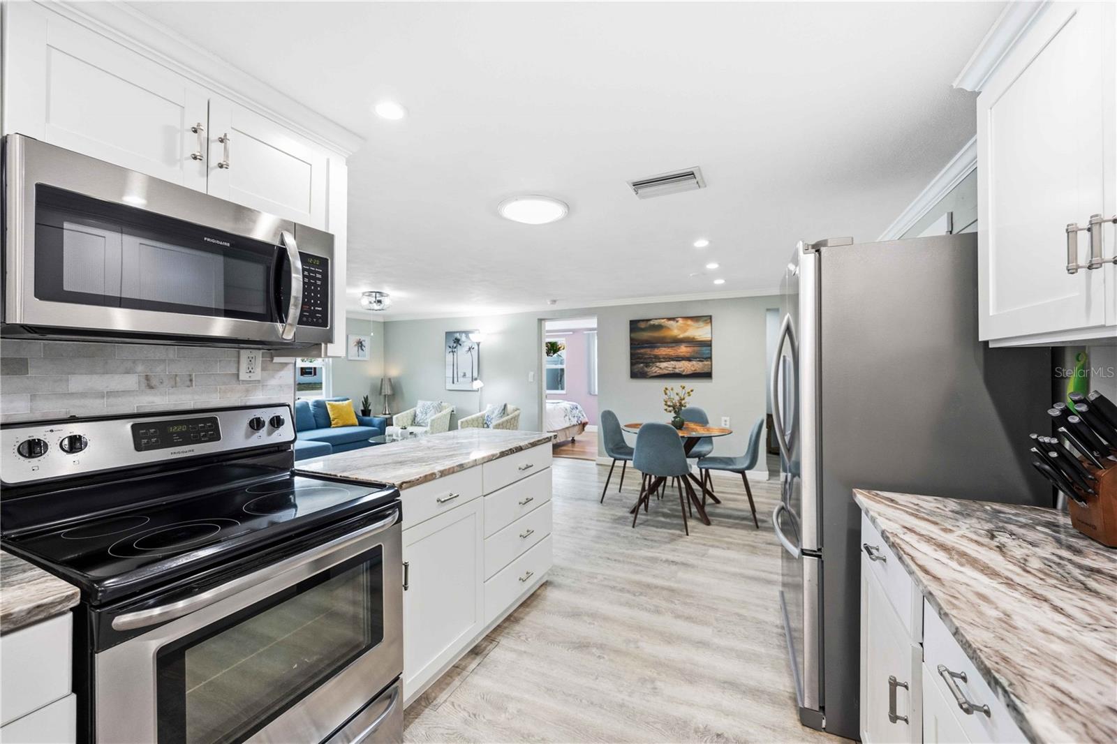 370 E FRAY ST, ENGLEWOOD, FL, 34223