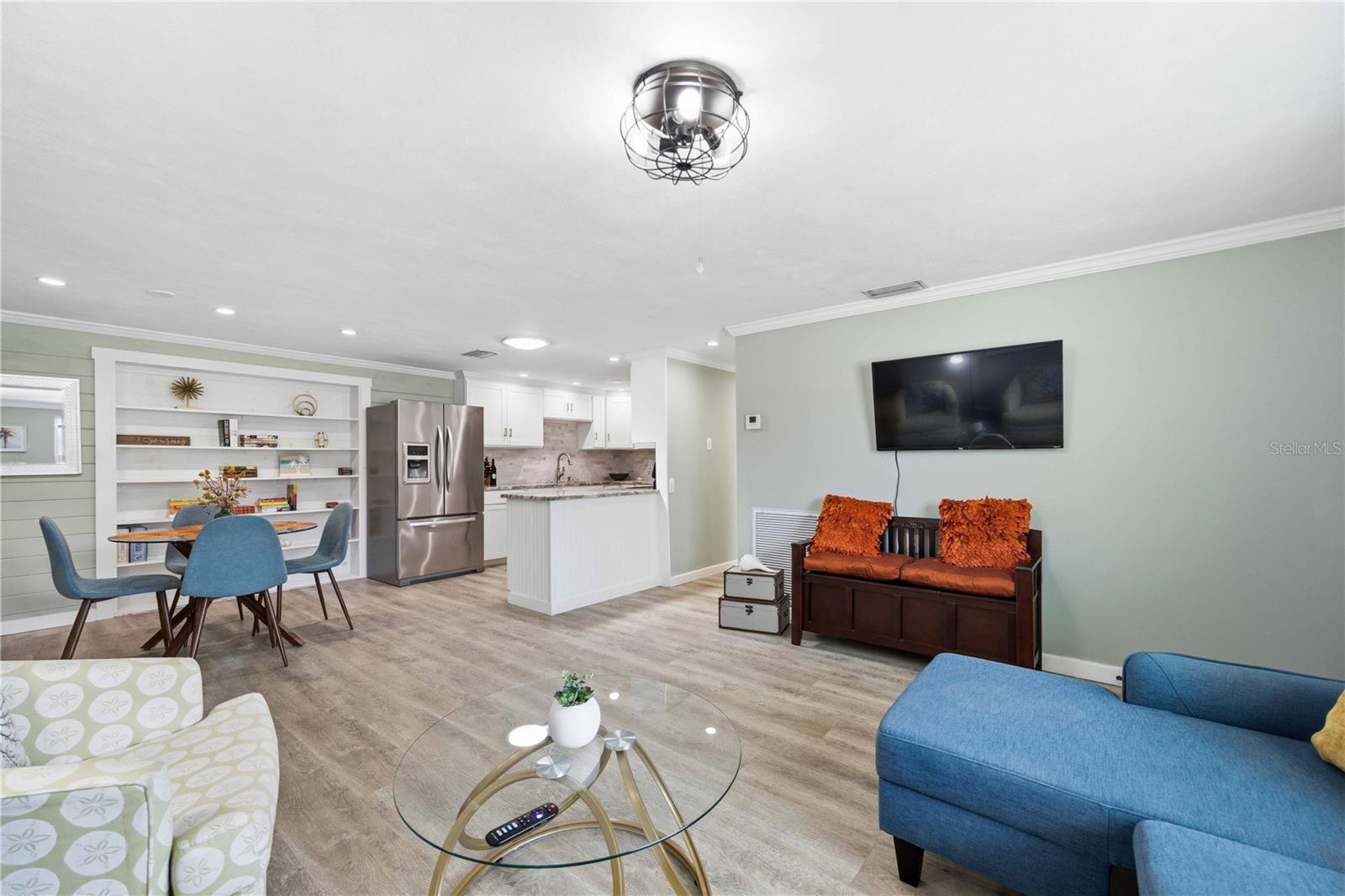370 E FRAY ST, ENGLEWOOD, FL, 34223