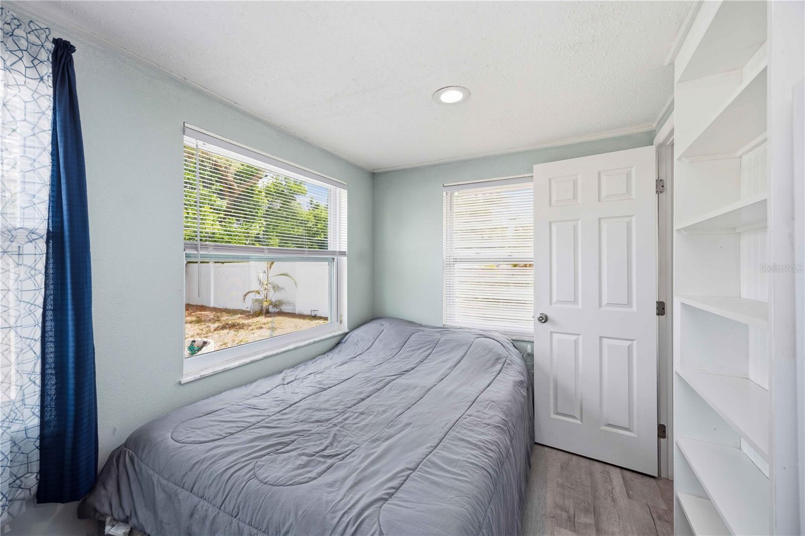 370 E FRAY ST, ENGLEWOOD, FL, 34223
