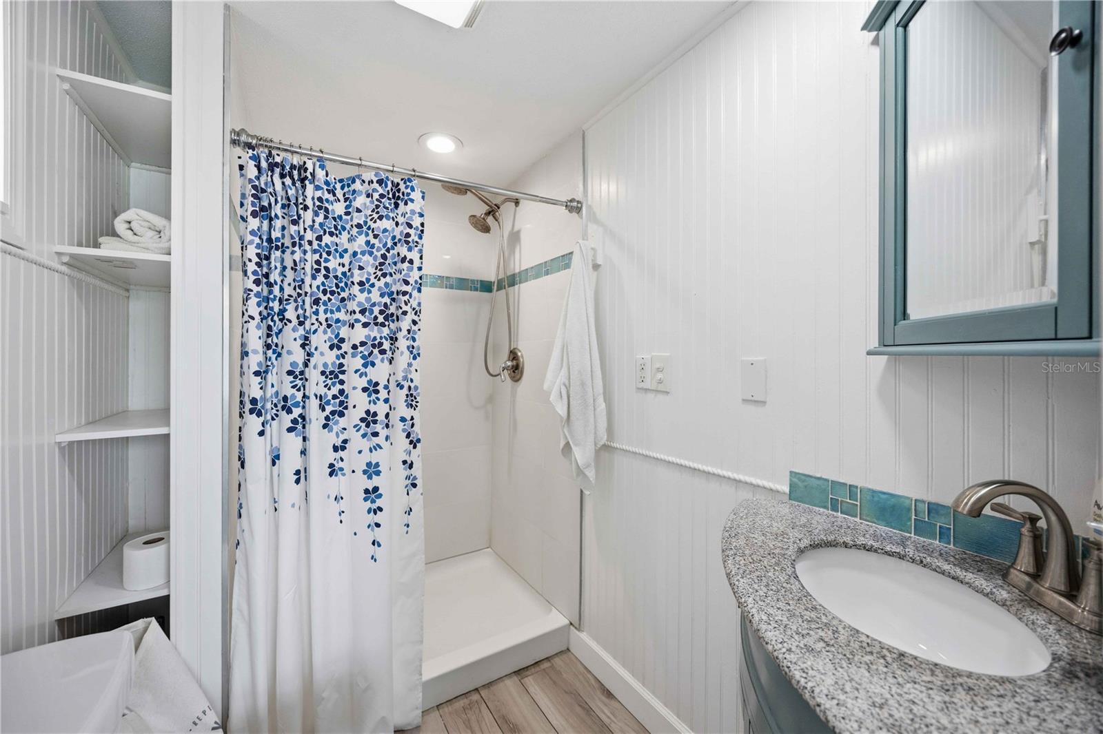 370 E FRAY ST, ENGLEWOOD, FL, 34223