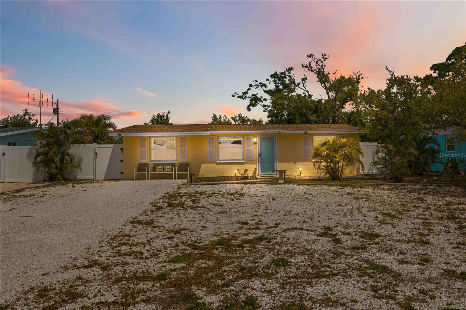 370 E FRAY ST, ENGLEWOOD, FL, 34223