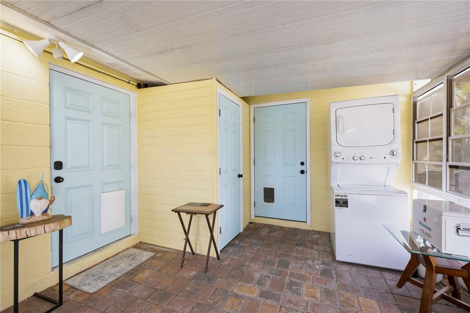 370 E FRAY ST, ENGLEWOOD, FL, 34223