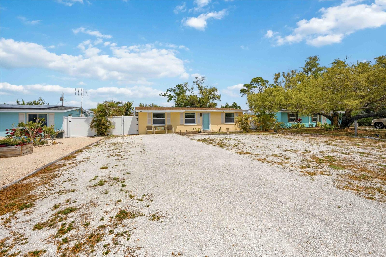 370 E FRAY ST, ENGLEWOOD, FL, 34223