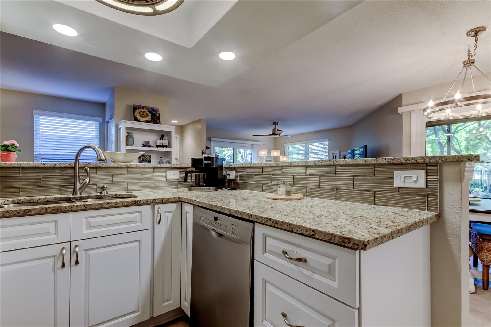 1407 LENNOX RD E #1407, PALM HARBOR, FL, 34683