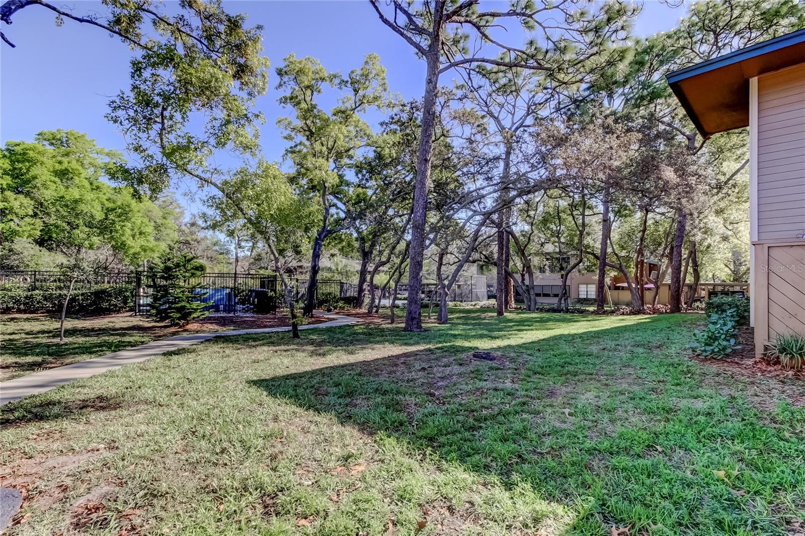 1407 LENNOX RD E #1407, PALM HARBOR, FL, 34683