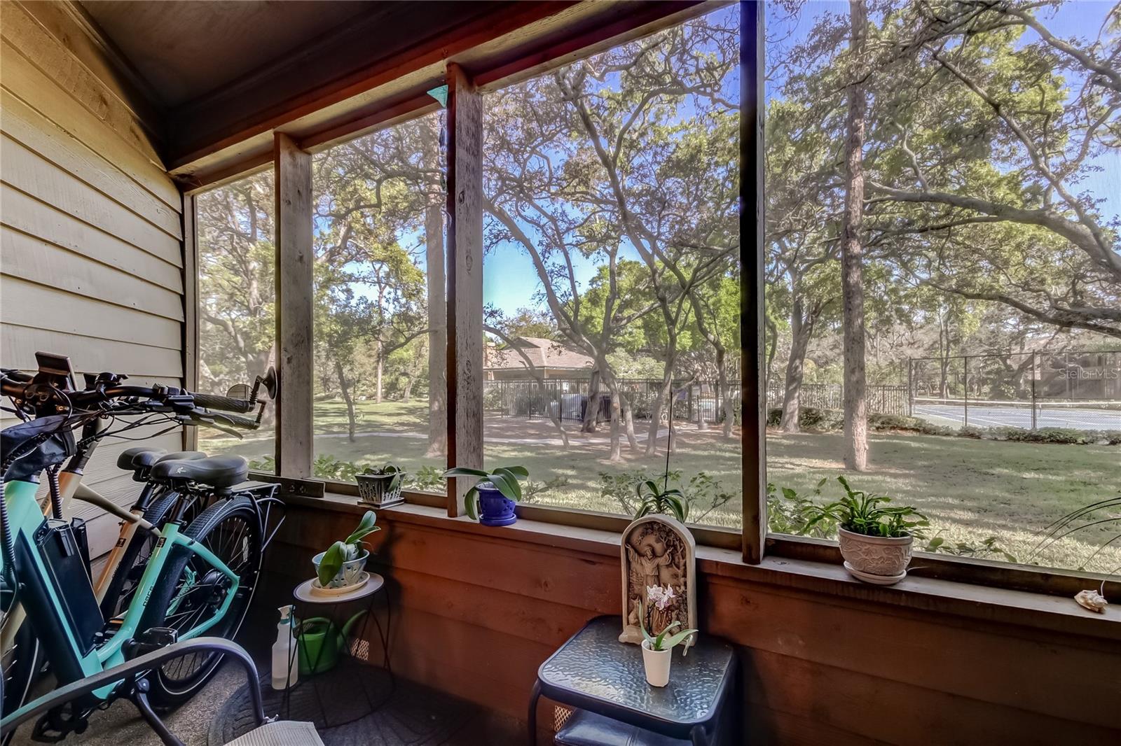 1407 LENNOX RD E #1407, PALM HARBOR, FL, 34683