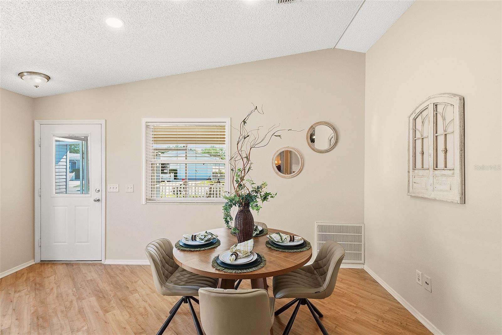 880 ALLAGASH AVE, THE VILLAGES, FL, 32162