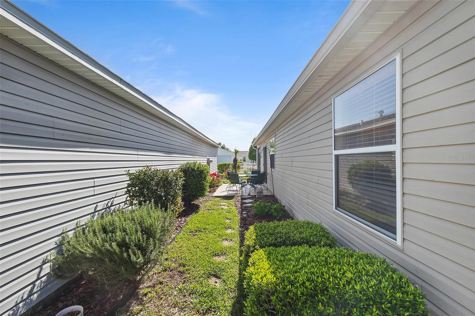 880 ALLAGASH AVE, THE VILLAGES, FL, 32162