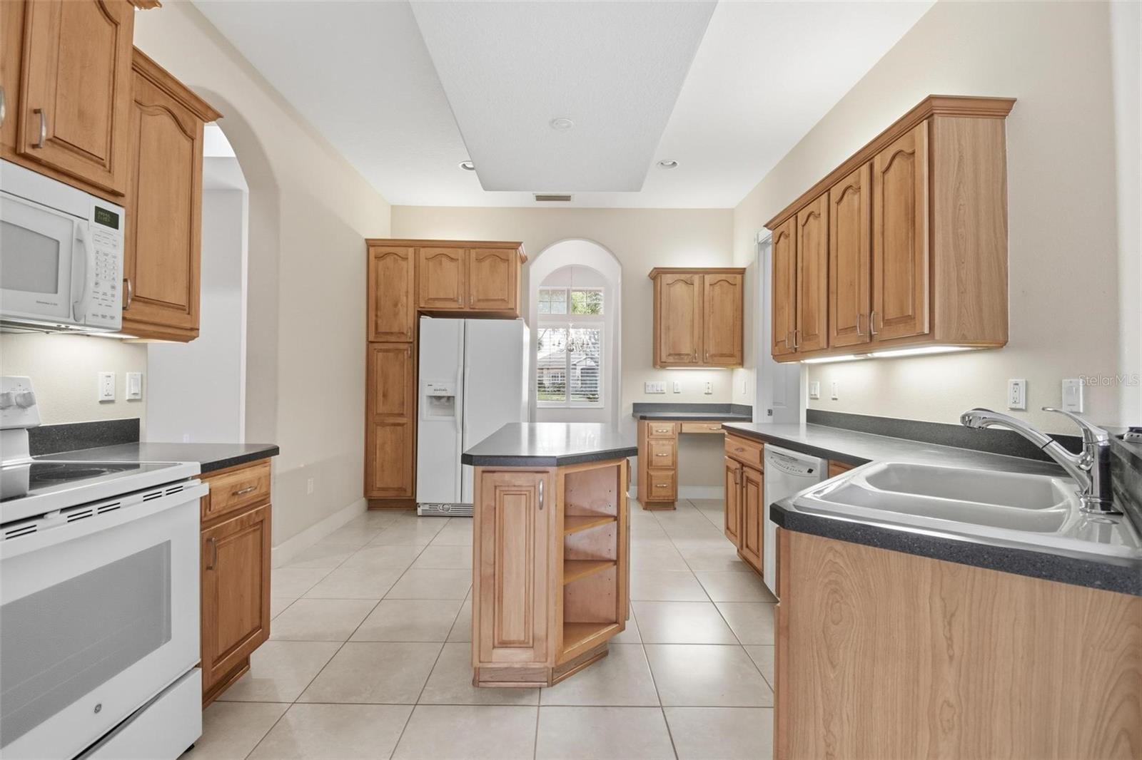 21 EASTLAKE DR, PALM COAST, FL, 32137