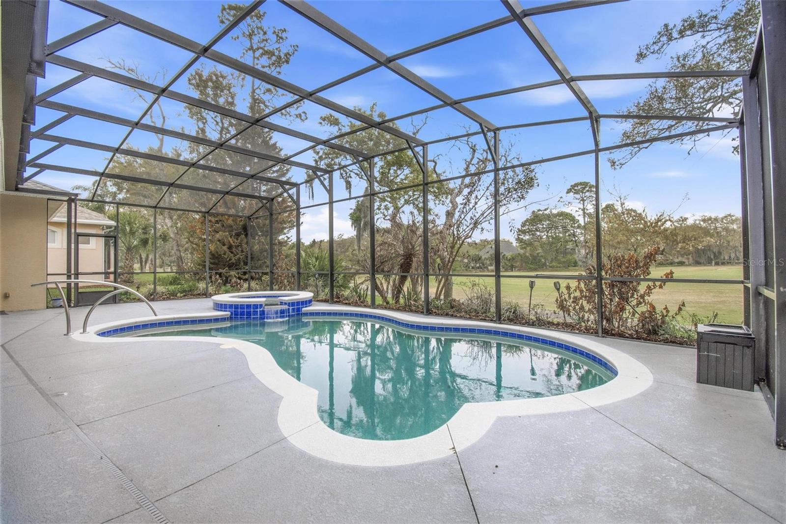 21 EASTLAKE DR, PALM COAST, FL, 32137