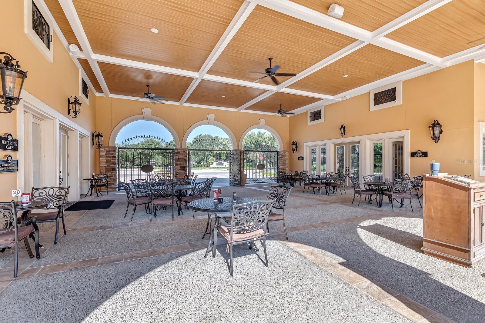 21 EASTLAKE DR, PALM COAST, FL, 32137
