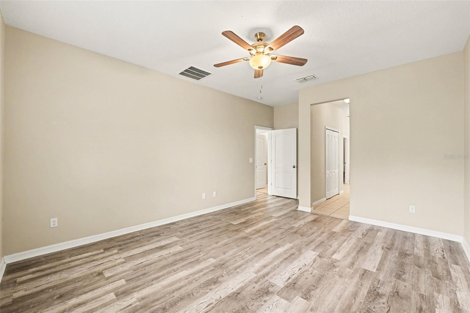 2727 EAGLE CLIFF DR, KISSIMMEE, FL, 34746