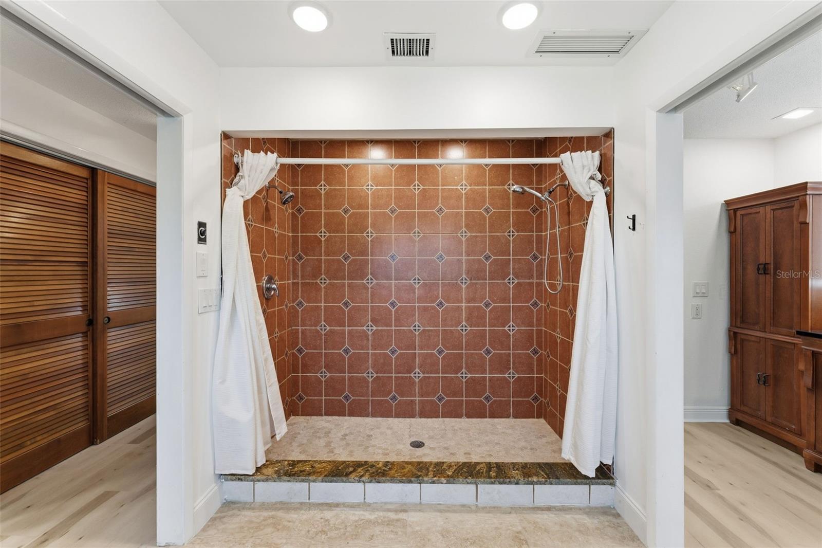 1584 OAK LANE, CLEARWATER, FL, 33764