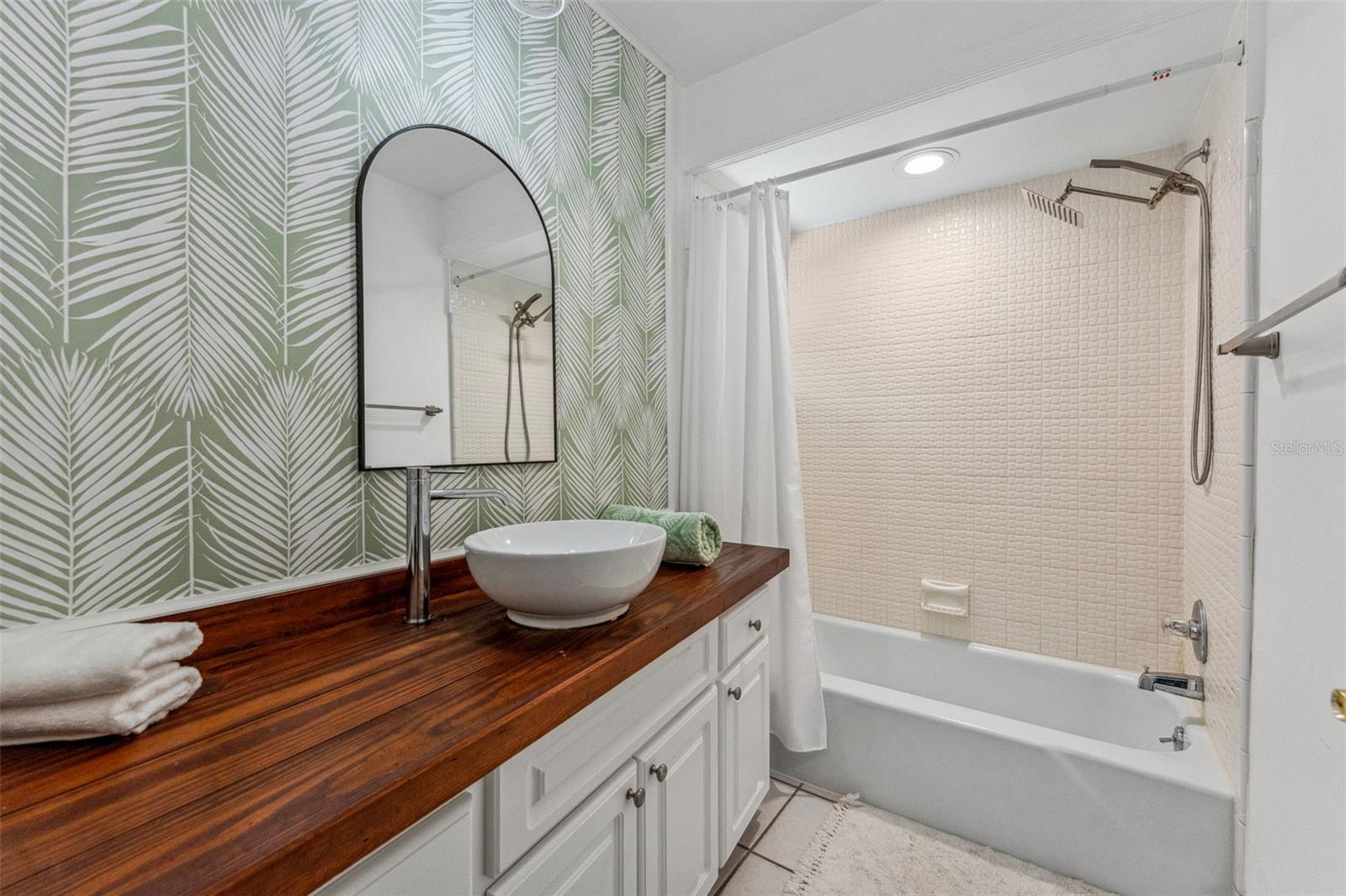1584 OAK LANE, CLEARWATER, FL, 33764