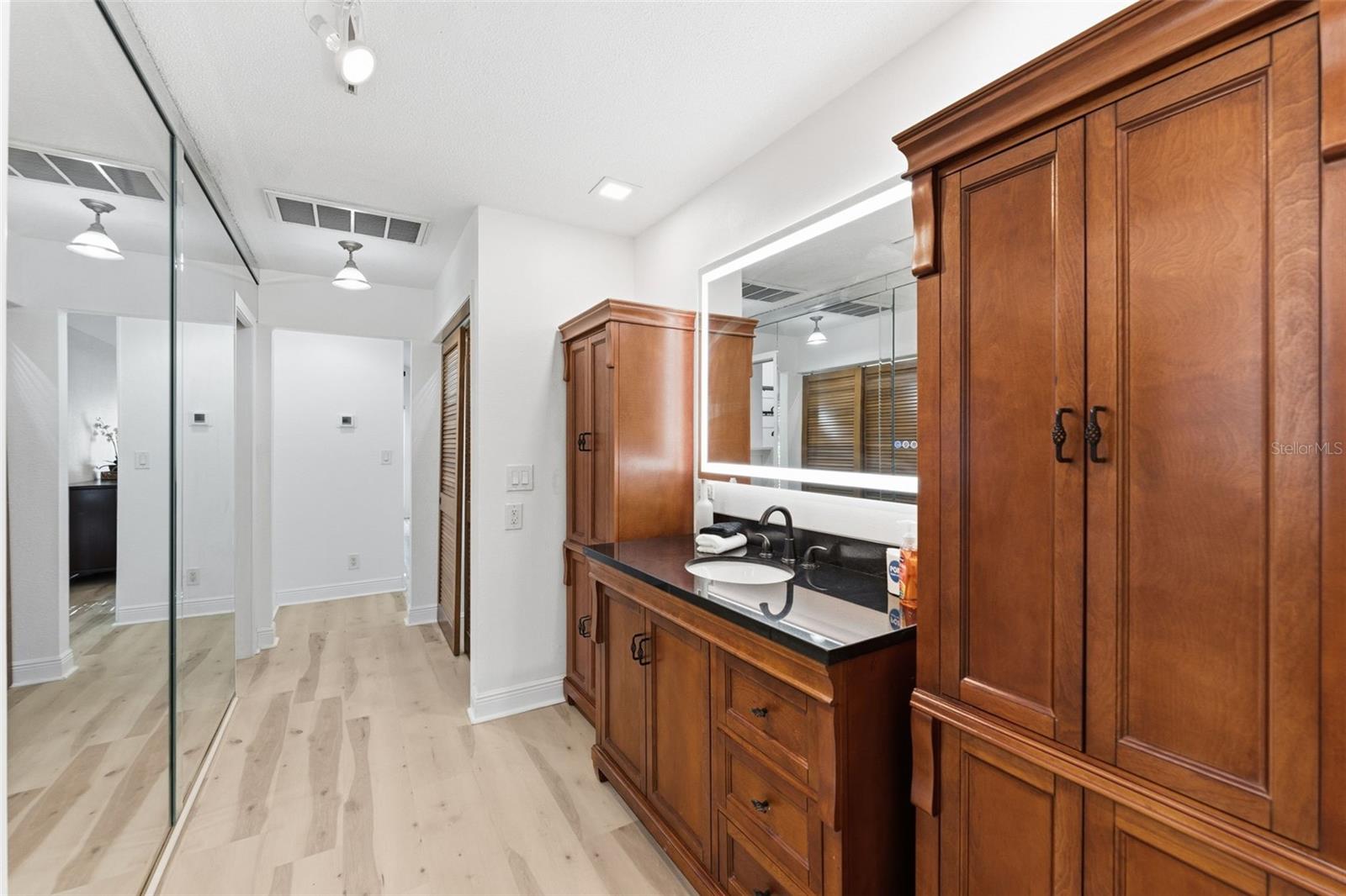 1584 OAK LANE, CLEARWATER, FL, 33764