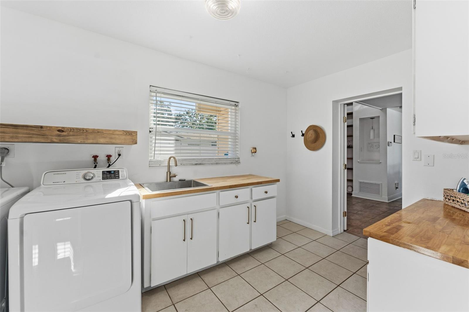 1584 OAK LANE, CLEARWATER, FL, 33764