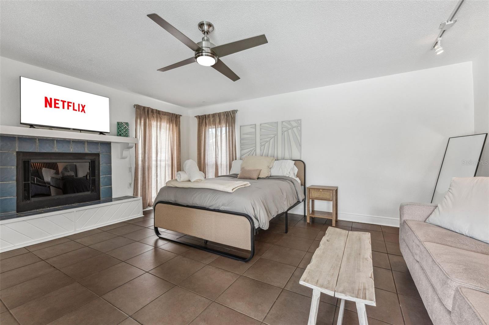 1584 OAK LANE, CLEARWATER, FL, 33764