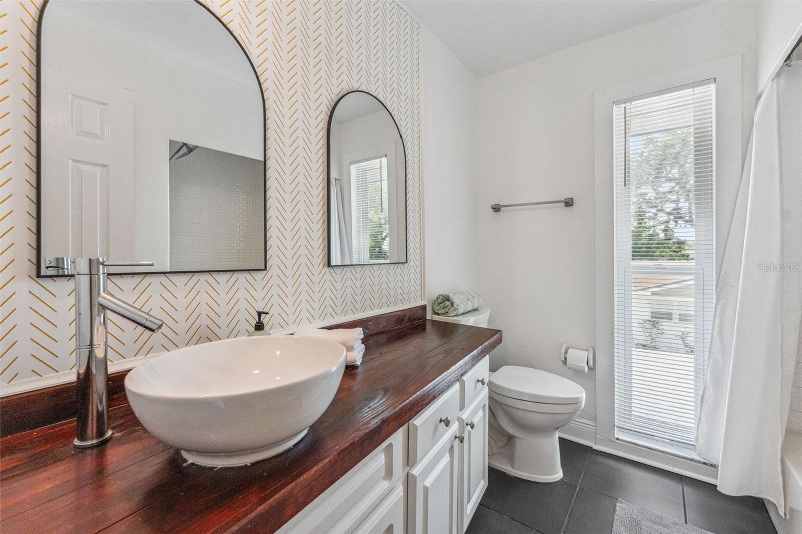 1584 OAK LANE, CLEARWATER, FL, 33764