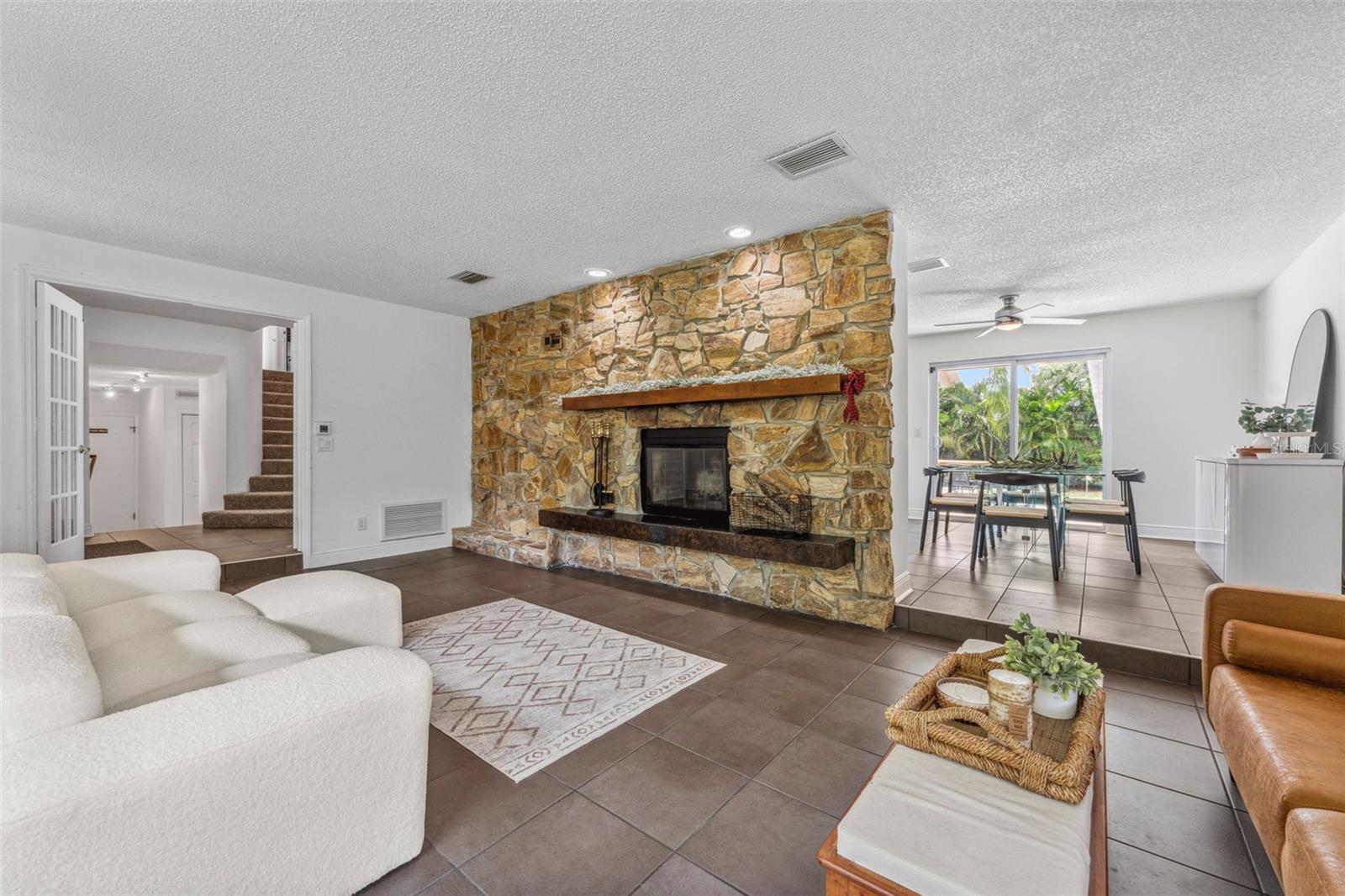 1584 OAK LANE, CLEARWATER, FL, 33764
